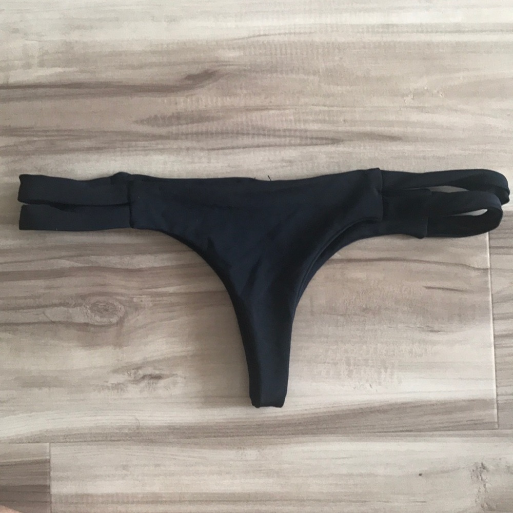 Super cheeky bottoms